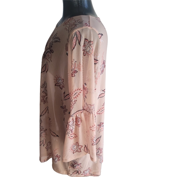 Love & Legend Semi Sheer Floral Peach Bell Sleeve Top 3X - Picture 4 of 6